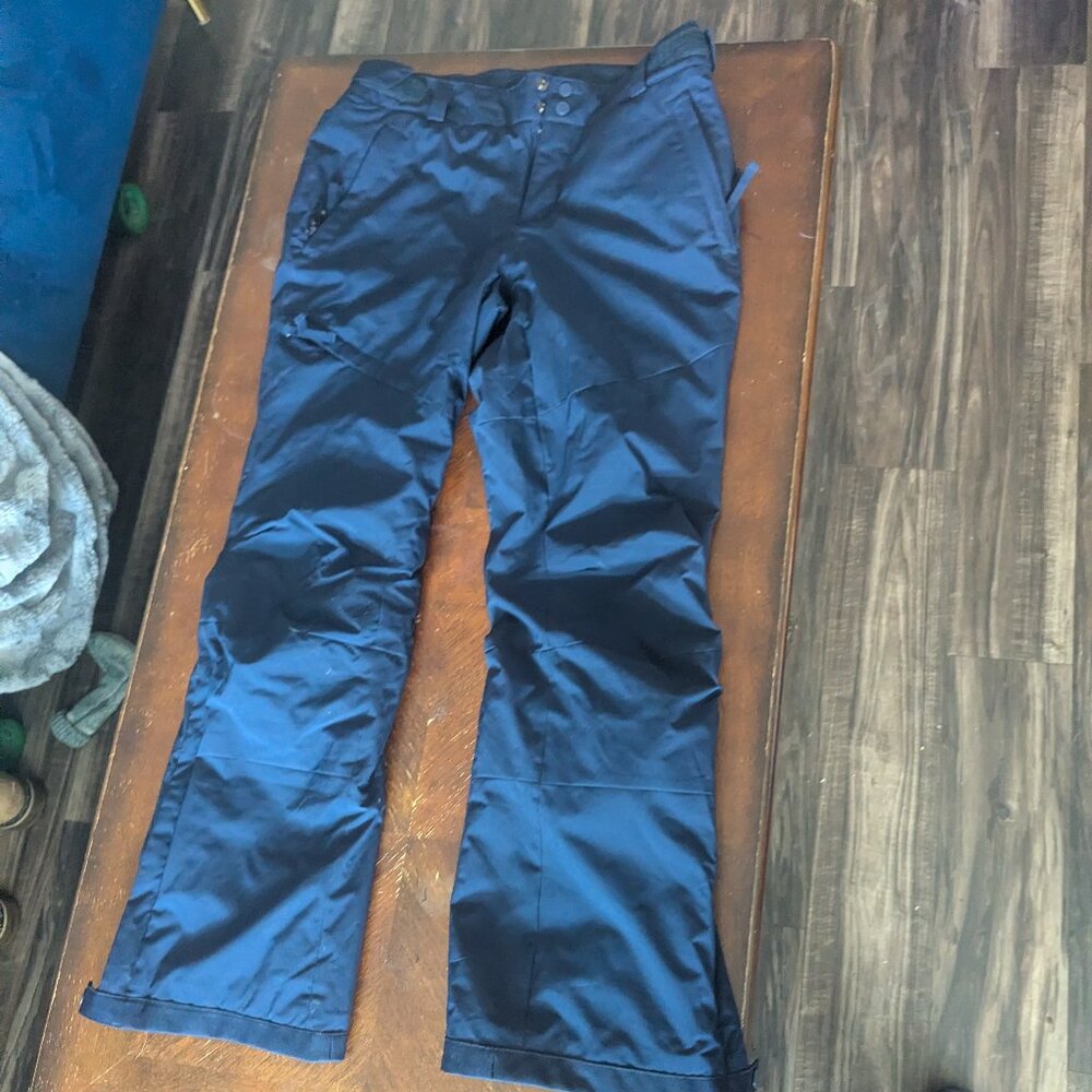 Snowboarding pants